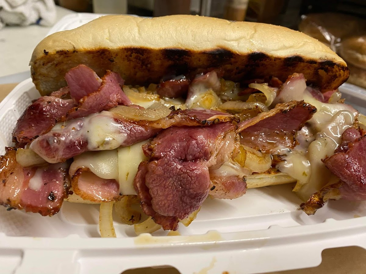 Toni's Burgers And More